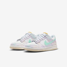 GS / Women's Nike Dunk Low "Pastel Paisley" (FJ7707-131)