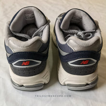 GS / Women's New Balance 2002R "Eclipse" (GC2002SF)