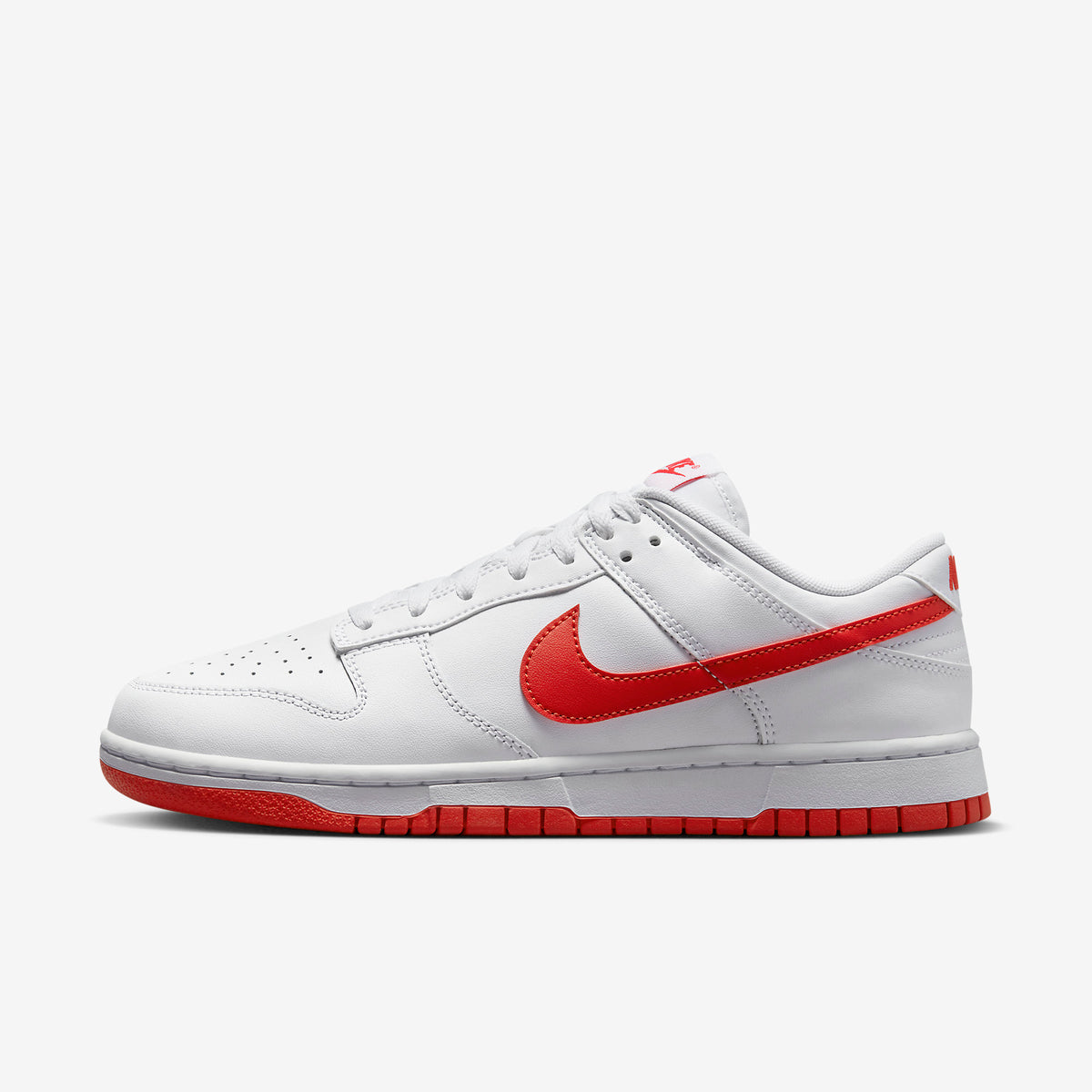 red nikes dunks