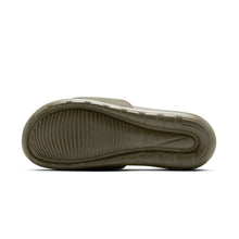 Men's Nike Victori One Slides (Cargo Khaki/Sail)(CN9675-303)