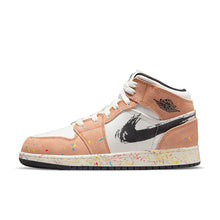 Women's / GS Air Jordan 1 Mid SE "Brushstroke" (Sail/Cider/Black/Chile Red)(DA8006-100)