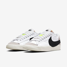 Men's Nike Blazer Low 77 "Jumbo Swoosh" (White/Sail/Black)(DN2158-101)