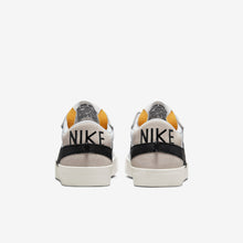 Men's Nike Blazer Low 77 "Jumbo Swoosh" (White/Sail/Black)(DN2158-101)