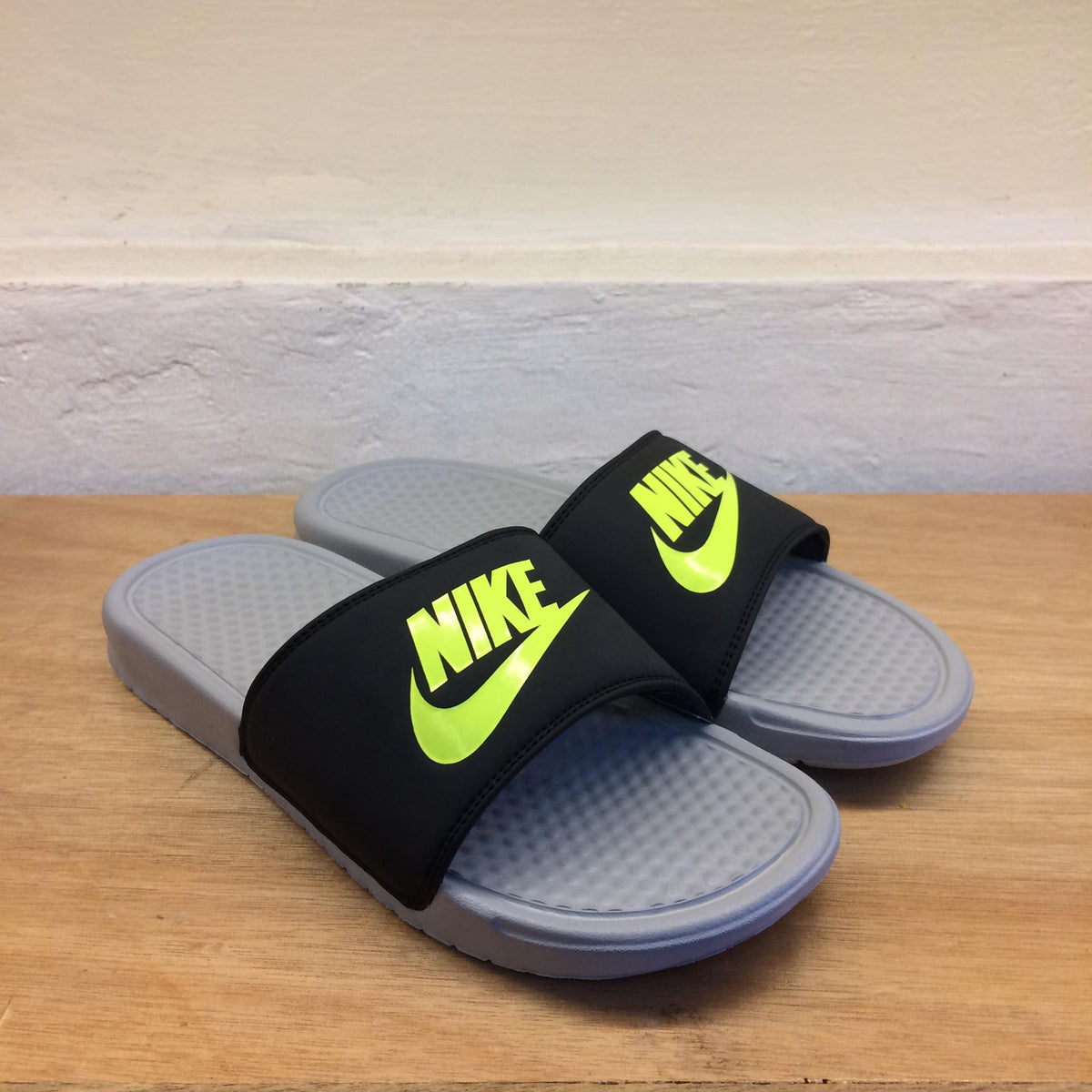 Men s Nike Benassi JDI Slides Black Wolf Grey Volt 343880 027 Trilogy Merch PH