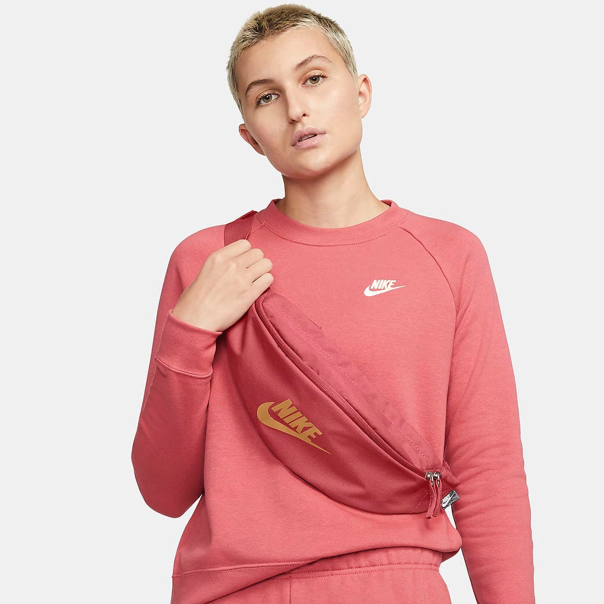 Nike heritage waist bag hot sale