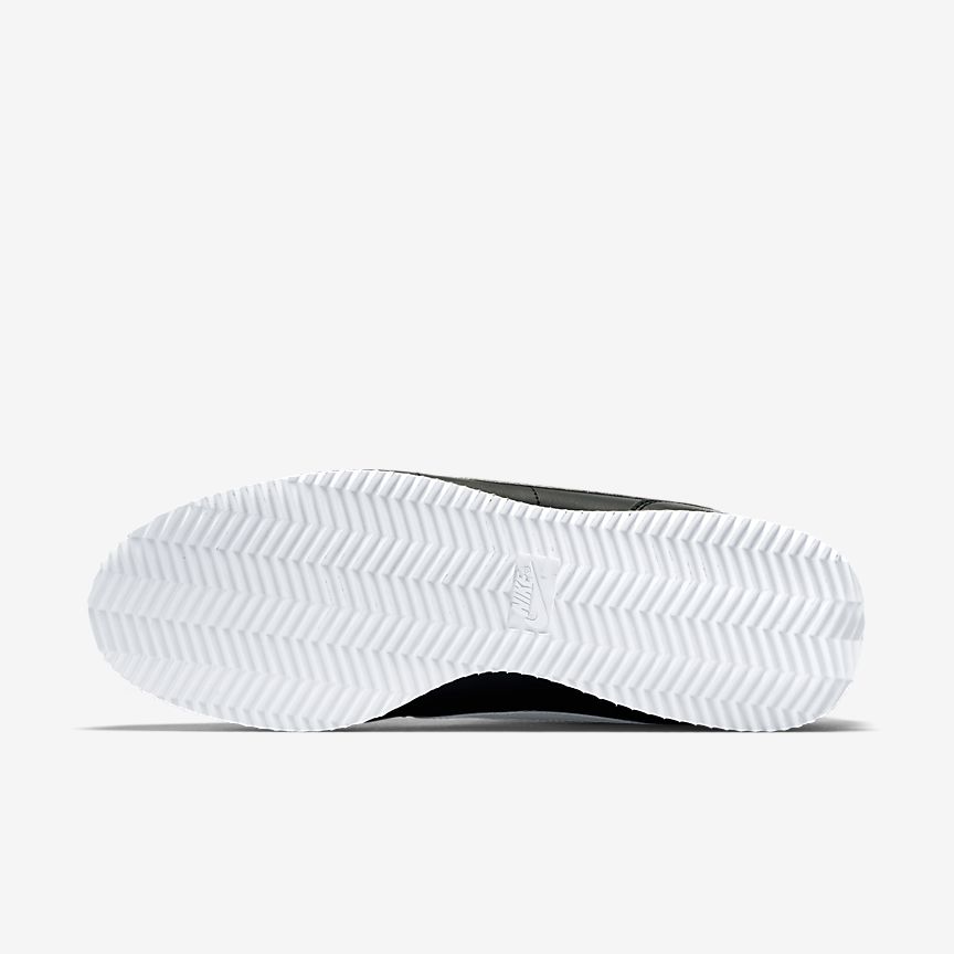 Nike 72 discount black metallic silver