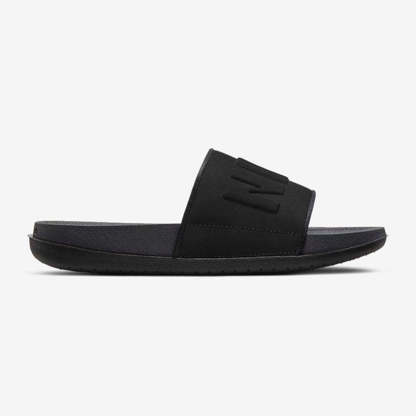 Triple outlet black slides