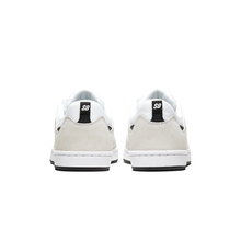 Men's Nike SB Alleyoop Skate Shoe (White/Black)(CJ0882-100)