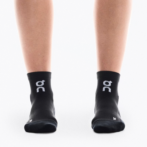 ON Core Run Socks Mid (Black)(2UF10070553)