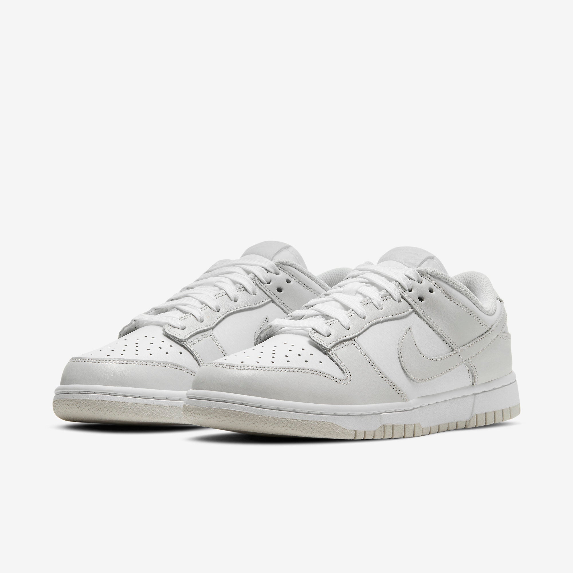 Women's Nike Dunk Low 