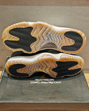 (Pre-owned) Men's Air Jordan 11 Retro Low "Iridescent" 2018 (White/Black/Emerald Rise)(528895-145)