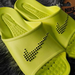 Men's Nike Victori One Shower Slides (Volt/Black)(CZ5478-700)