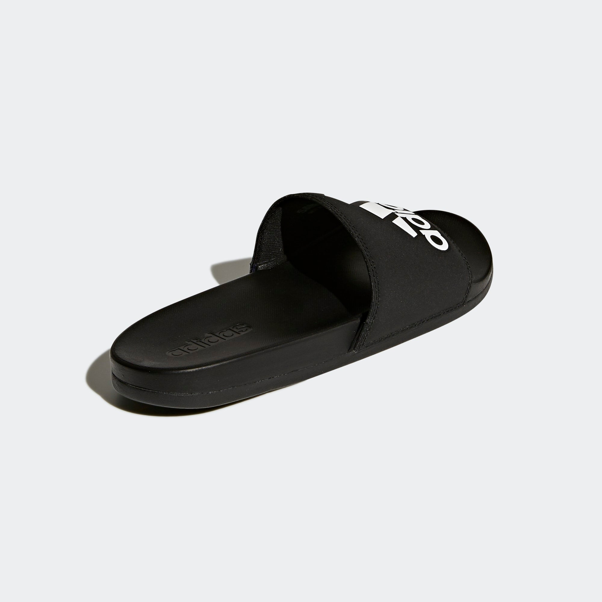Adilette cloudfoam clearance plus logo slides
