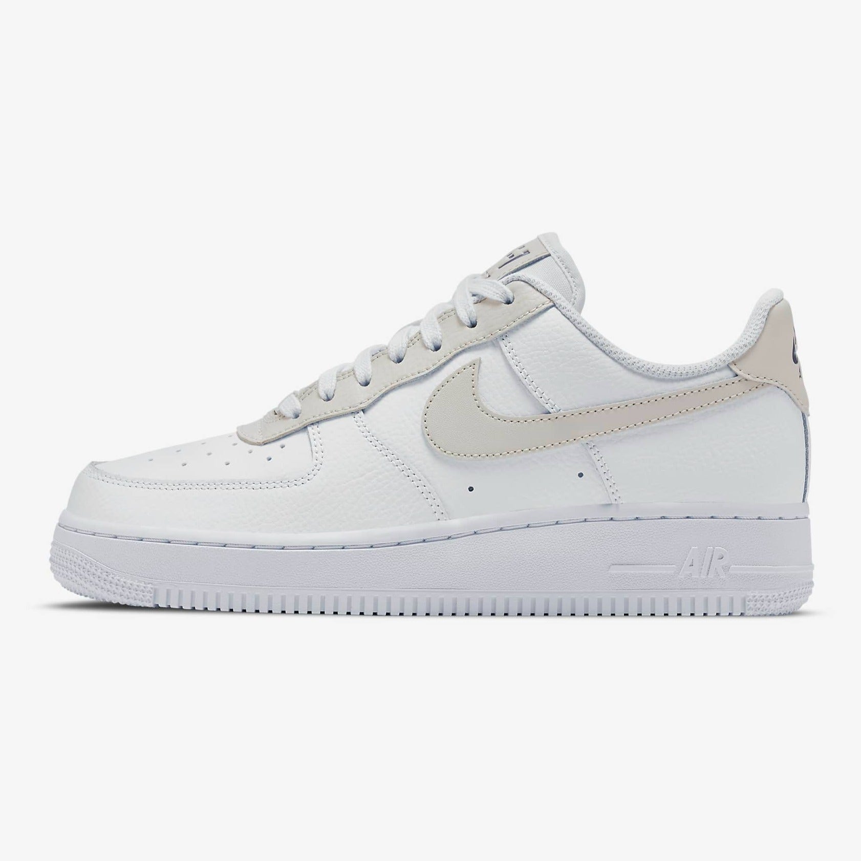 nike air force 1 07 summit white