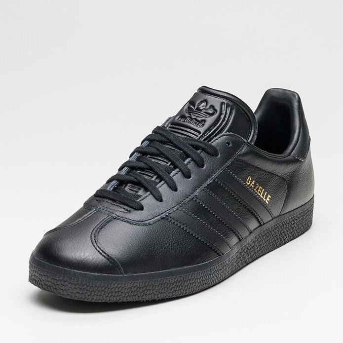 靴 adidas Originals Gazelle \"Triple Black\" adidas Originals Gazelle Trainers in Triple Black All Sizes