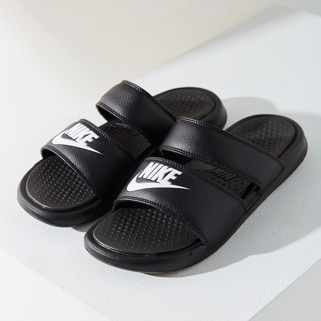Women's Nike Benassi Duo Ultra Slides (Black)