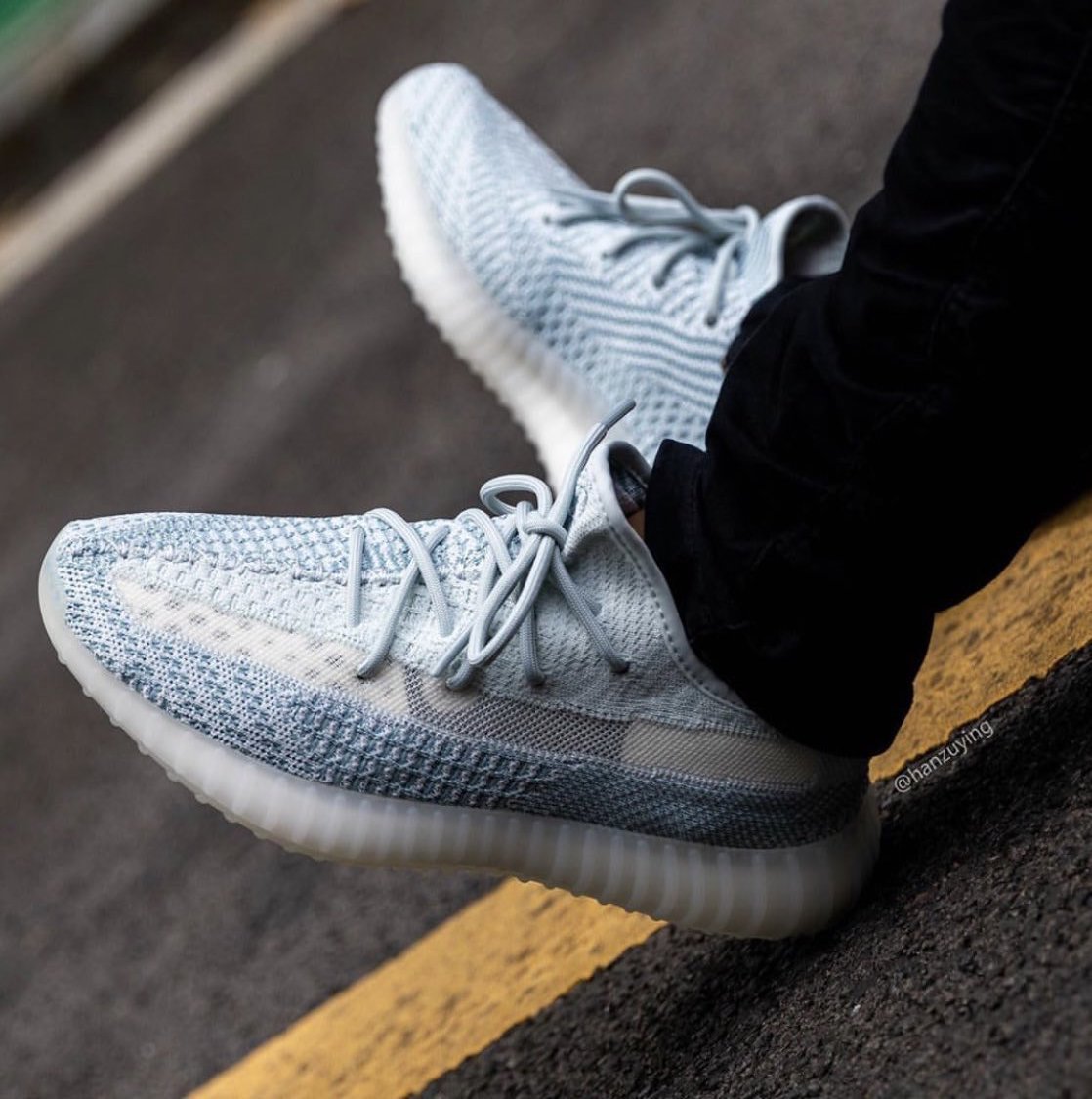 yeezy boost white cloud 26.5