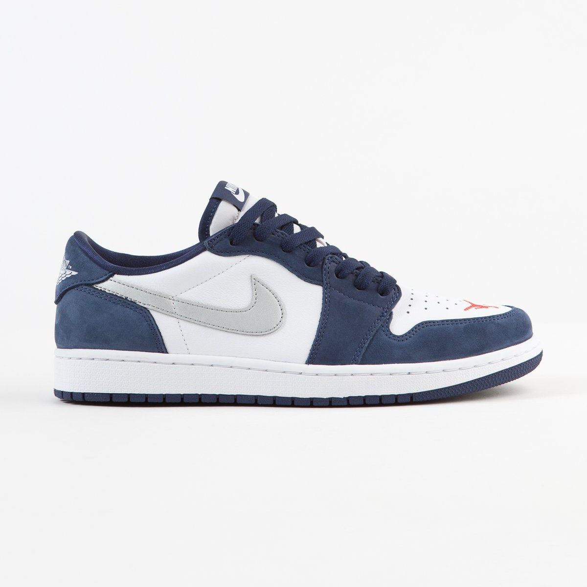 Jordan 1 Low SB Midnight Navy Trilogy Merch PH