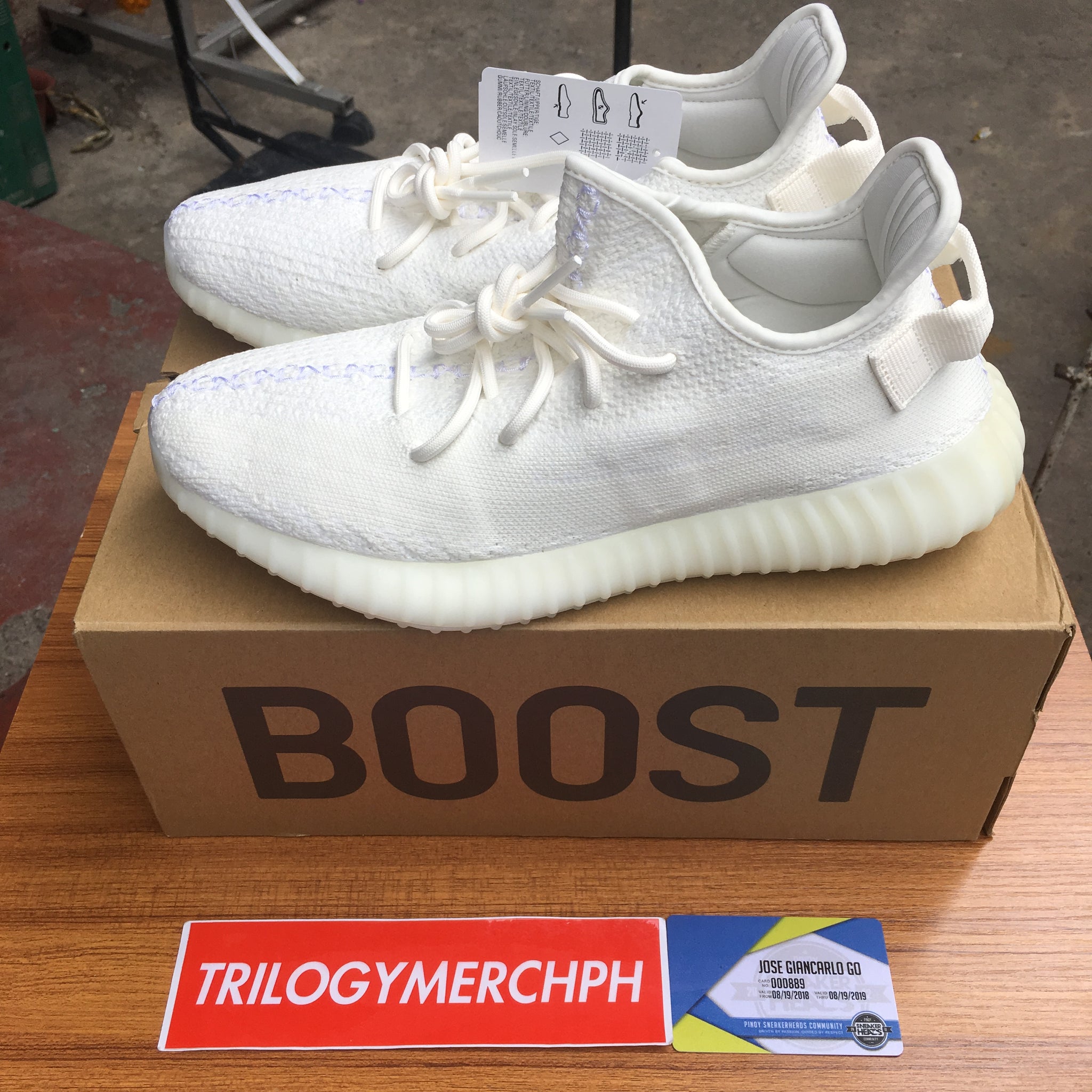 yeezy boost 350 v2 cream white box adidas Cream/Triple YankeeKicks Online is also done in white so it is camouflaged within the upper adidas Yeezy Boost 350 V2