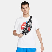 Nike Heritage "Repeat Logo" Print Waistpack (Black/White/Red)(DB4178-010)(unisex)