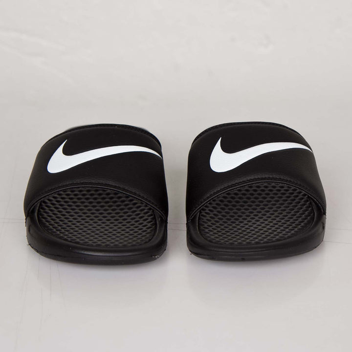 nike benassi swoosh black