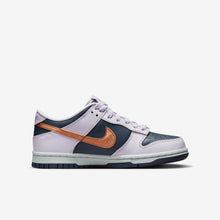 Women's / GS Nike Dunk Low SE "Violet Frost Copper Swoosh" (DX1663-400)