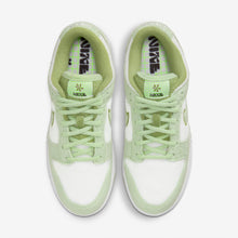 Women's Nike Dunk Low SE "Honeydew" Fleece Pack (DQ7579-300)