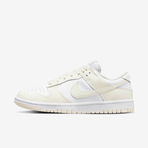 Women's Nike Dunk Low 