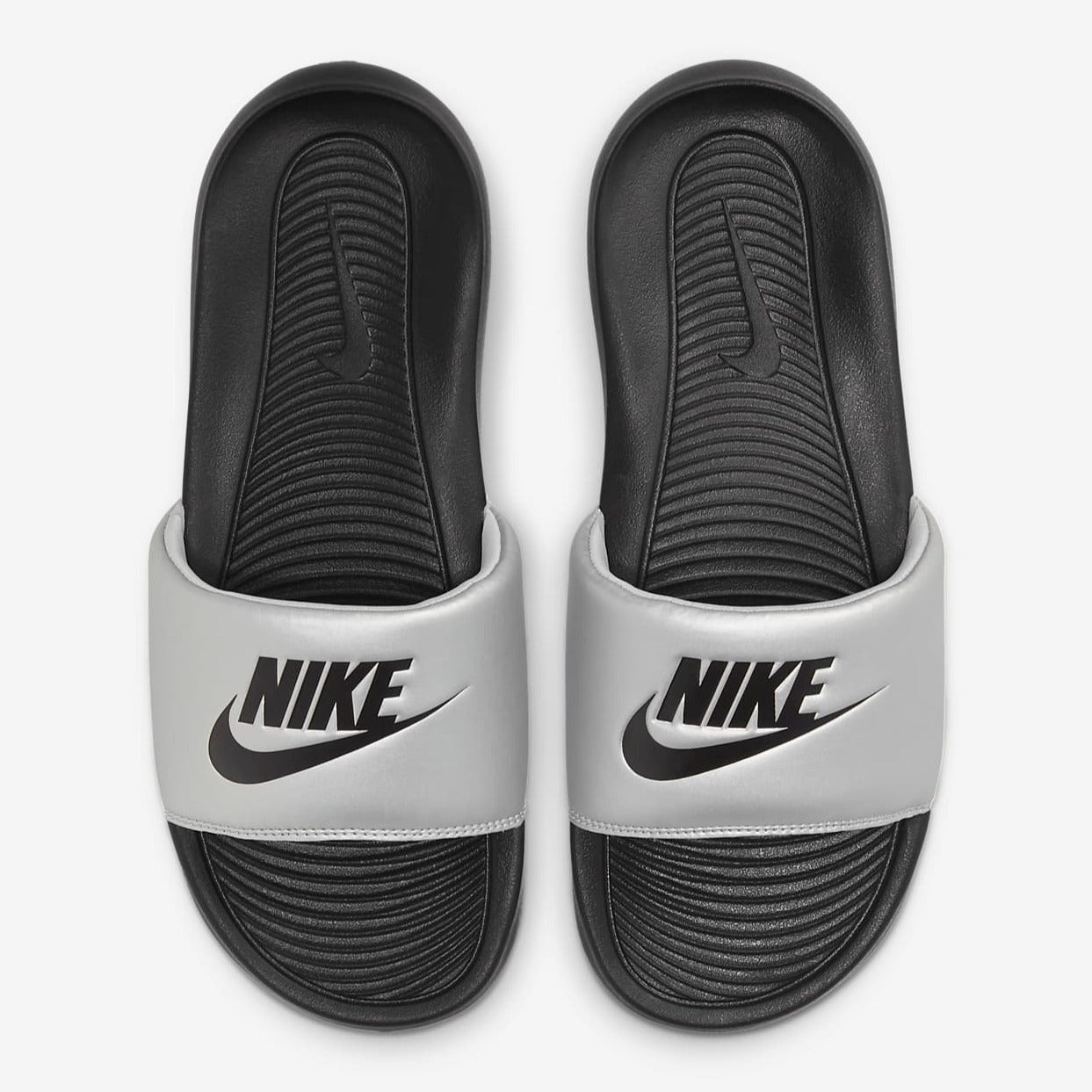 Women's Nike Victori One Slides (Black/Metallic Silver