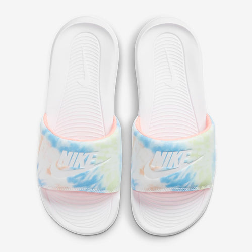 Women's Nike Victori One 